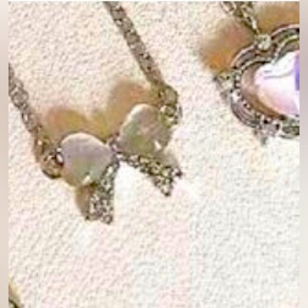 - Crystal bow pendant necklace. New for women.